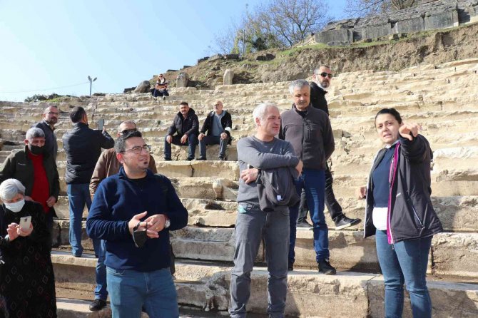 Tiyatrocular Antik Tiyatroya Hayran Kaldı