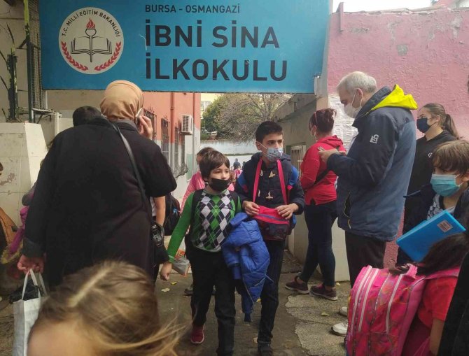 "Yüz Yüze Eğitime Devam" Kararı Velilerin Ve Esnafın Yüzünü Güldürdü