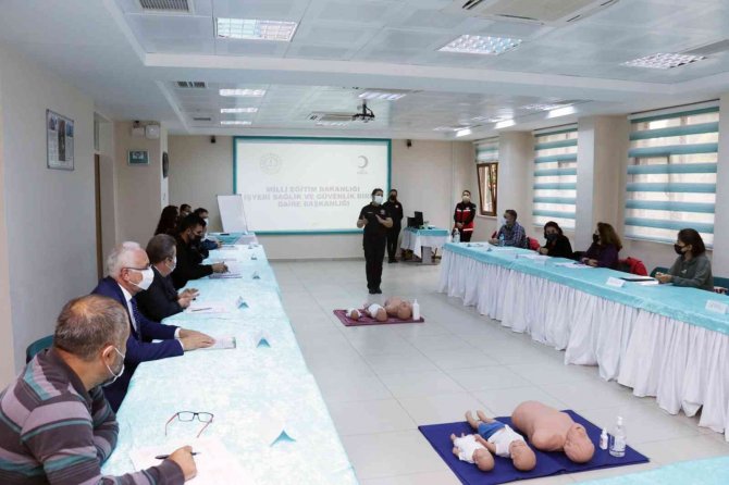 Milli Eğitim Çalışanlarına ‘İ̇lkyardım’ Eğitimi