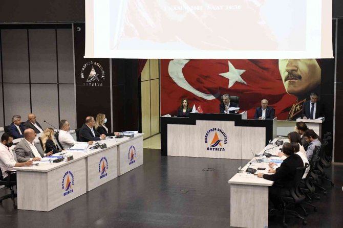 Başkan Uysal: “30 Yıl İhtiyaç Olacak Yatırımları Bir Döneme Sığdırdık”