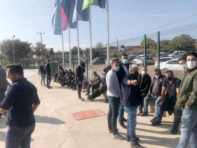 Almanya Merkezli Firmadan Paralarını Alamayan Üreticiler Eylemde