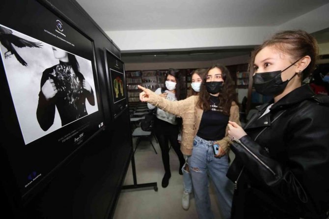 Ödüllü Fotoğraflar Sergilenmeye Başladı