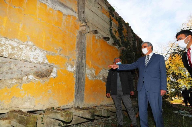 700 Yıldır Ayakta Kalarak Tarihe Işık Tutuyor