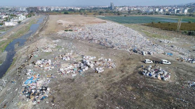 Salihli Vahşi Çöp Alanından Kurtulmak İstiyor