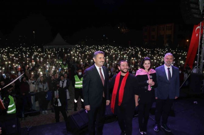 Tokat’ta Gençlik Şölenine Öğrenciler Yoğun İlgi Gösterdi