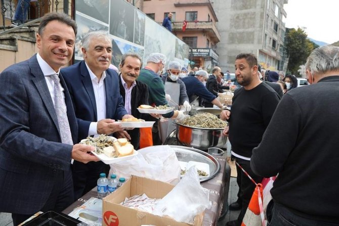 Maçka’da Hamsi Festivaline Yoğun İlgi