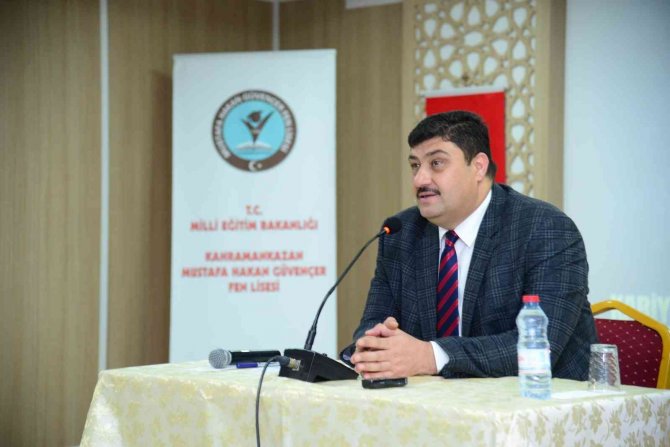 Öğretmen Başkan Liselilerle Buluştu