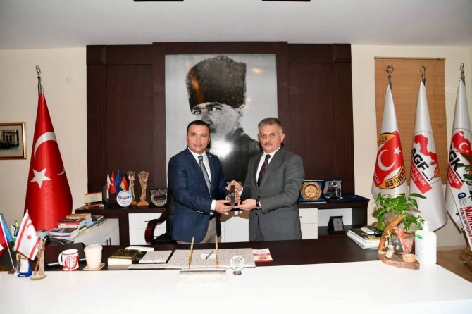 Vali Yazıcı: “Basını İş Ortağımız Olarak Görüyoruz”