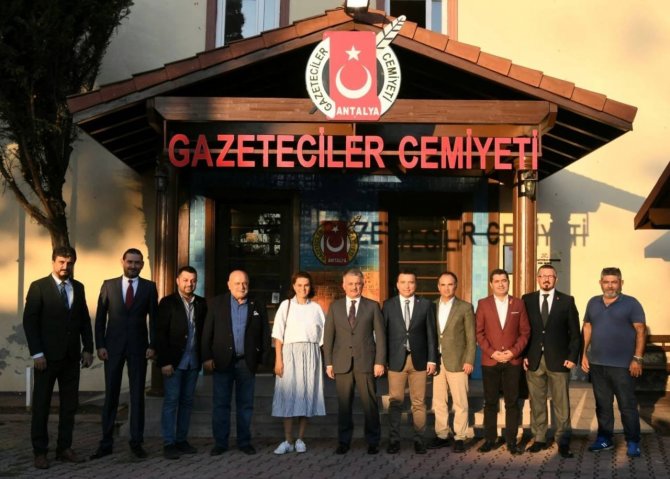 Vali Yazıcı: “Basını İş Ortağımız Olarak Görüyoruz”