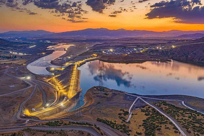 Aşağı Kaleköy, ‘Yılın Hidroelektrik Santrali Projesi’nde Gümüş Ödül Kazandı