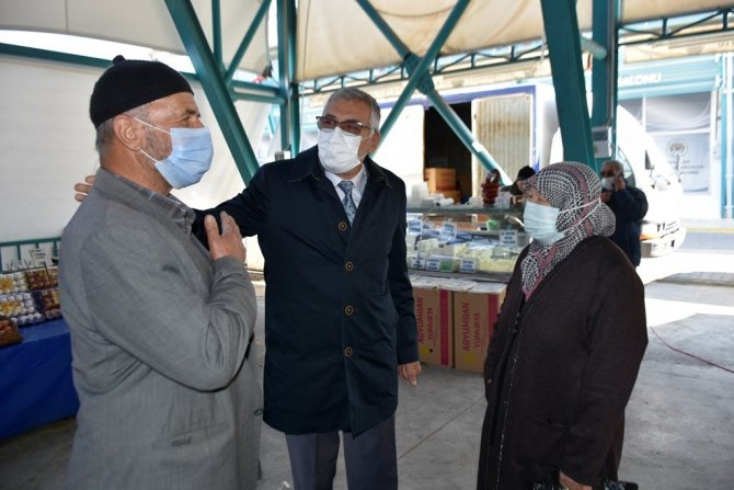 Başkan Bozkurt’tan Pazar Ziyareti