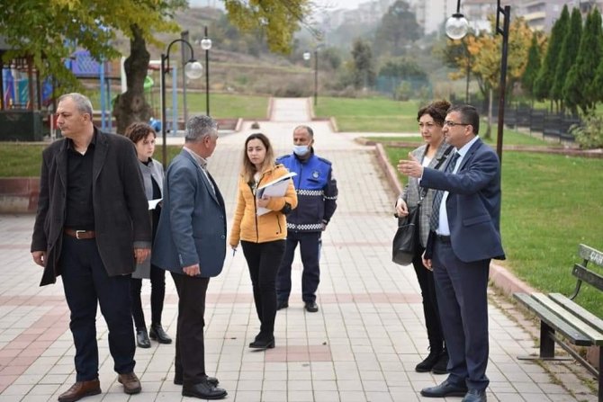 Başkan Öz Çocuk Oyun Alanlarında İncelemelerde Bulundu