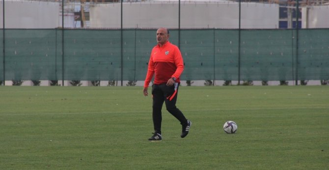 Özcan Bizati, Kocaelispor Maçı Öncesi Açıklamalarda Bulundu