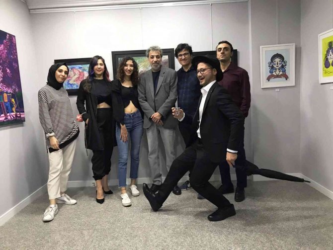 Üniversiteli Öğrencilerden "Arka Bahçe" Karma Resim Sergisi