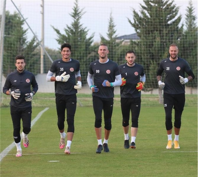 Antalyaspor, Altay Karşısına 5 Eksikle Çıkacak