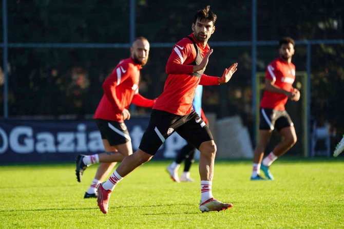Gaziantep Fk, Kasımpaşa Maçı Hazırlıklarını Tamamladı