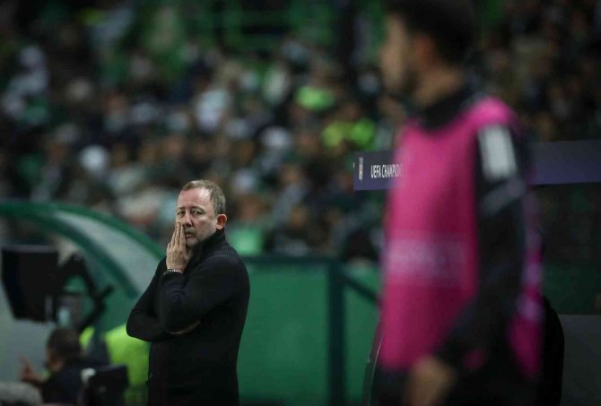 Uefa Şampiyonlar Ligi: Sporting: 4 - Beşiktaş: 0 (Maç Sonucu)