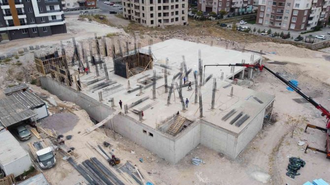 Kayseri’de Spor Yatırımları Tüm Hızıyla Devam Ediyor