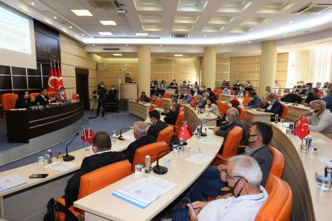 Tütüncü’den Okul Ve Yurt Müjdesi