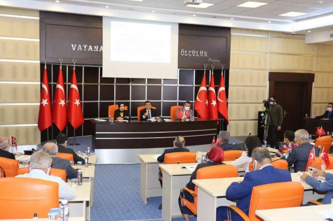 Tütüncü’den Okul Ve Yurt Müjdesi