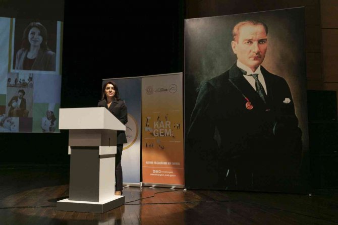 Gülcan Kış: "İ̇ş Gücü Piyasasını Koordine Eden Bir Anlayışla Hareket Ediyoruz"