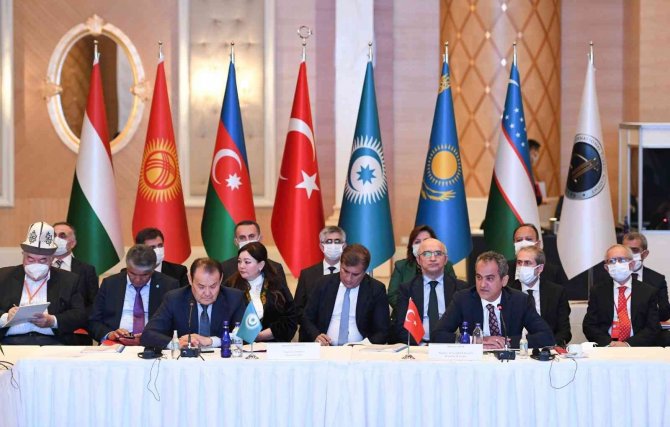 Bakan Özer: “Orhun Değişim Programıyla Kültürel Bağlar Geliştirilecek”