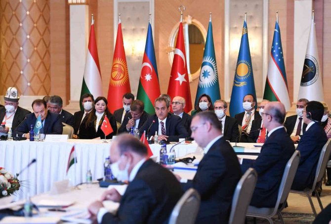 Bakan Özer: “Orhun Değişim Programıyla Kültürel Bağlar Geliştirilecek”