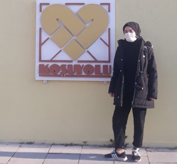 Liseli Şeyda’nın Zor Sınavı: Ağabeyi Ve Kardeşini Kalp Yetmezliğinden Kaybetti, Kendisi De Aynı Hastalıkla Savaşıyor