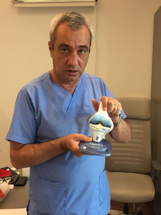 Bu Hastalık Futbolcular İçin Değil: Dizden Gelen "Tık" Sesine Dikkat