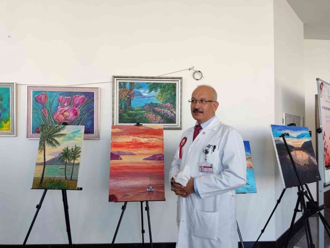 Sanatçı Hakan Taşıyan Böbrek Nakli Olduğu Ankara Şehir Hastanesi’ni Unutmadı