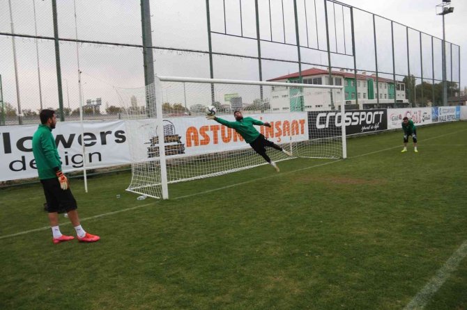 Sivas Belediyespor, Ankara Maçı Hazırlıklarını Tamamladı