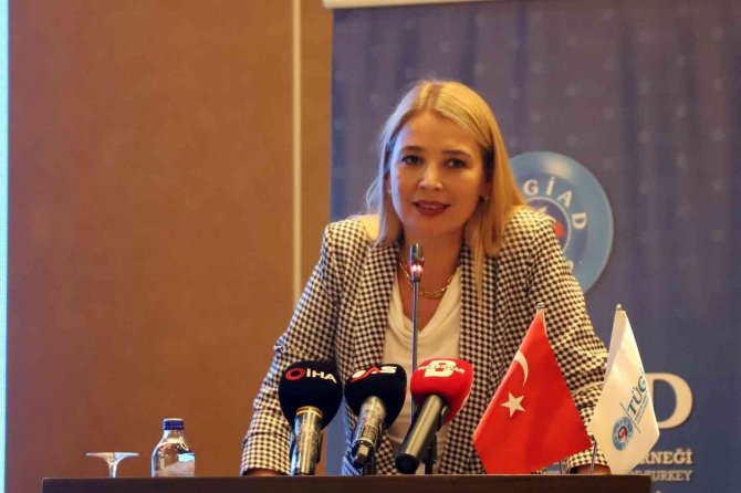 Tügi̇ad Başkanı Nilüfer Çevikel: "Üretmemiz İçin Sanayicilerin Ve Gençlerin Desteklenmesi Gerekiyor"
