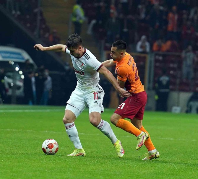 Uefa Avrupa Ligi: Galatasaray: 1 - Lokomotiv Moskova: 0 (İ̇lk Yarı)