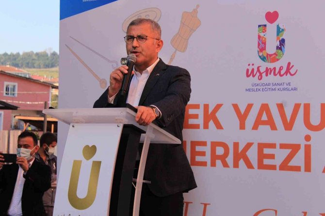 Üsküdar’da ’Üsmek Yavuztürk Kurs Merkezi’ Açıldı