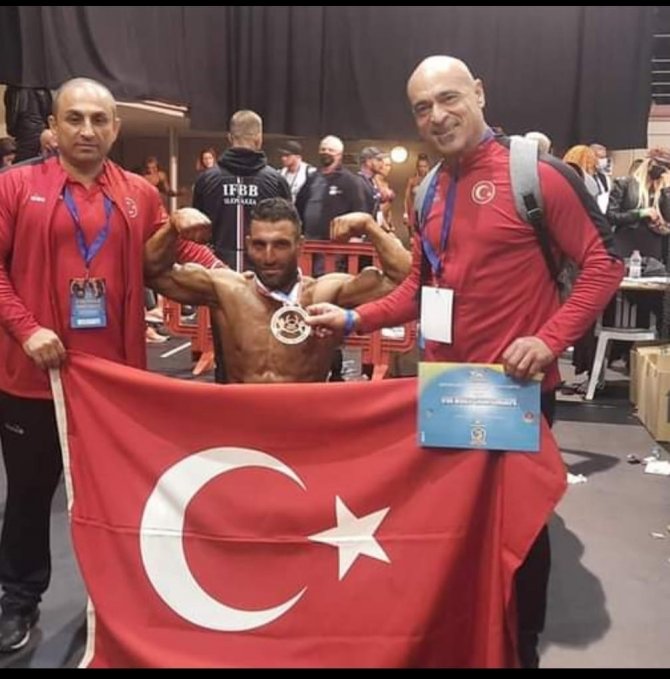 Ömer Çeçen Dünya Dördüncüsü Oldu
