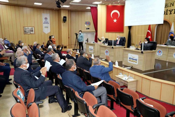 Başkan Gültak: “Asfalt Tesislerimizin Tamamlanmasıyla Akdeniz’de Atağa Geçeceğiz”