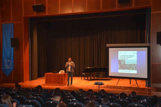 Anadolu Üniversitesi’nden Çok Sesli Müzik Eğitimi