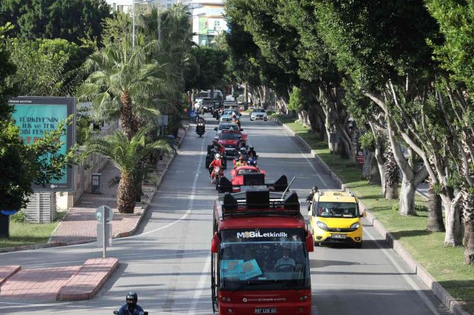 Hobifest 2021 Korteji Antalya Sokaklarını Renklendirdi