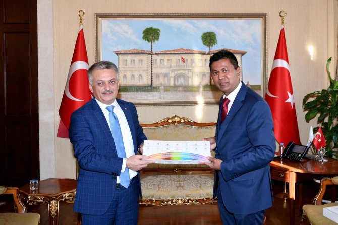 Sri Lanka Büyükelçisi Hassen: “İlişkilerimizi Sultan 2. Abdulhamid Dönemi Seviyesine Ulaştırmak İstiyoruz ”