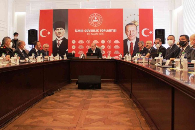 Bakan Soylu İ̇zmir’de