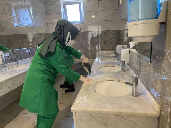 Beykoz’da Eğitim Hijyenik Ortamda Yapılıyor