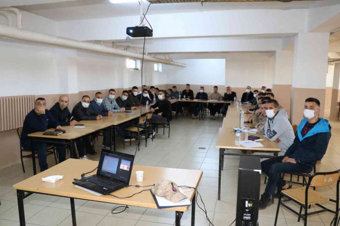 Bingöl’de Jandarma Personeline İlk Yardım Eğitimi Verildi