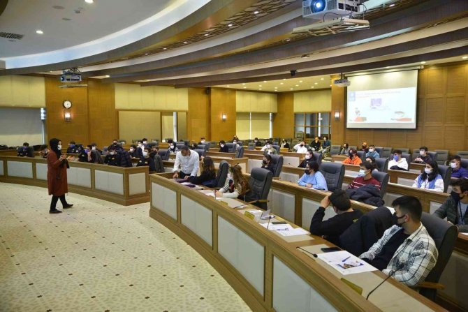 Dönem Stajyerlerine Oryantasyon Eğitimi