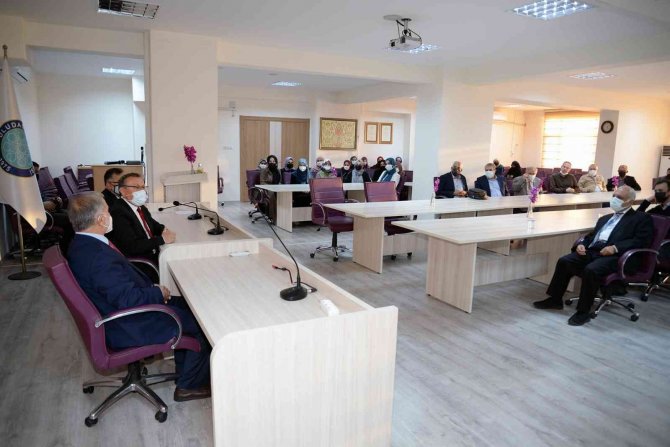 Dekanlıklarda Yeni Dönem Tayinler Tamamlandı