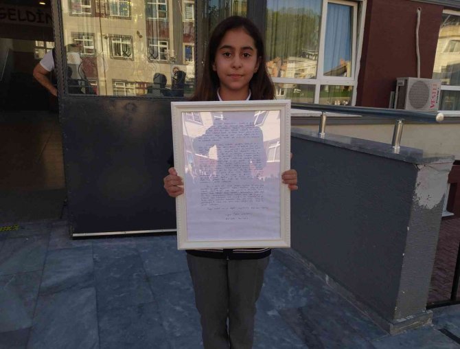 Okuduğu Okulu Yaptıran İş Adamına Mektup Yazdı, Tablet Kazandı
