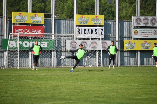 Bursaspor Şut Çalışması Gerçekleştirdi