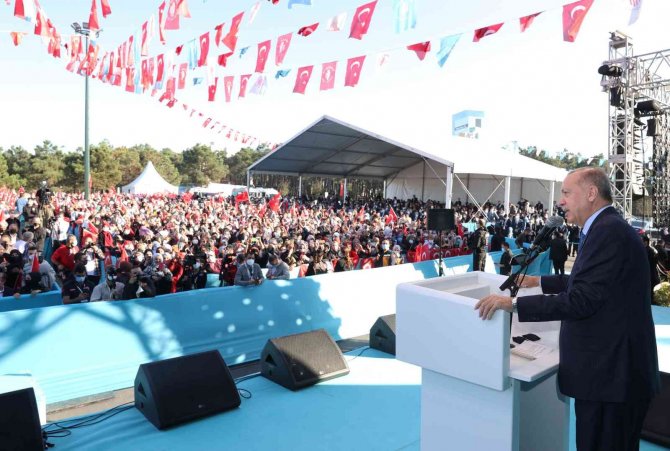 Cumhurbaşkanı Erdoğan: “En Büyük Projemiz İse Atatürk Havalimanı Alanına Yapacağımız 7,7 Milyon Metrekare Büyüklüğündeki Millet Bahçemiz Olacaktır”