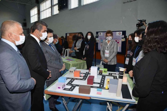 4006 Bilim Fuarı Sergisi Açıldı