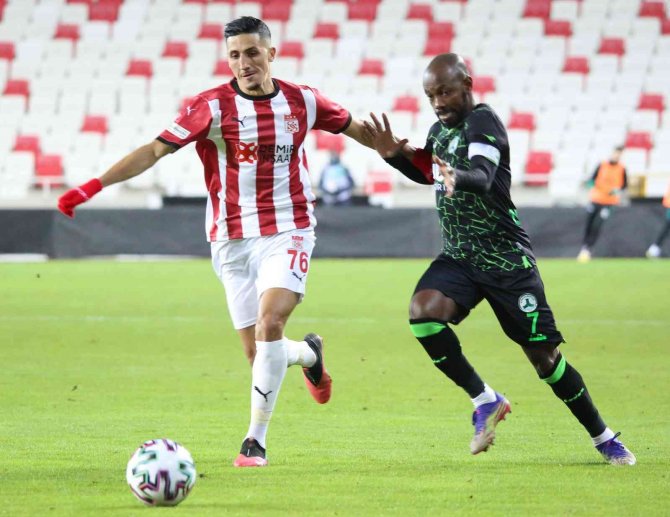 Sivasspor İle Giresunspor Ligde İlk Kez Rakip Olacak