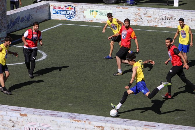 Red Bull Neymar Jr’s Five’ta Final Şekilleniyor